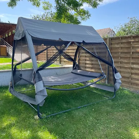 Csomopont Csaladi Vendeghaz *