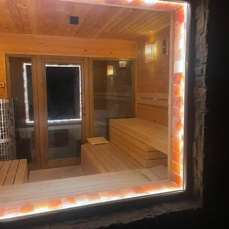 Csomopont Csaladi Vendeghaz