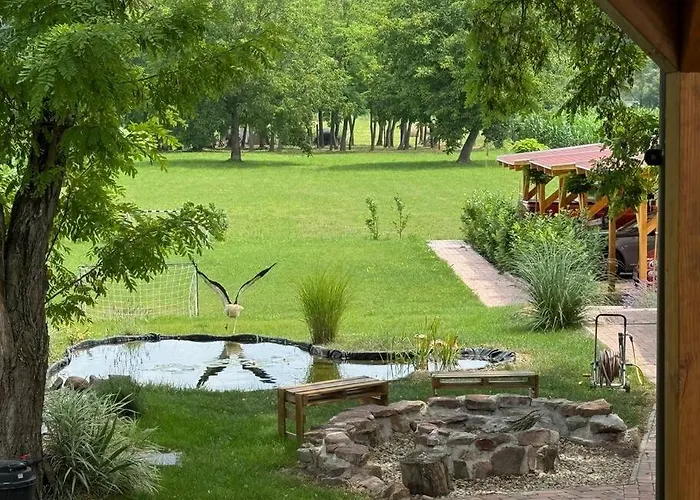 Csomopont Csaladi Vendeghaz *