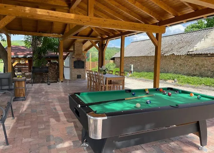 Csomopont Csaladi Vendeghaz