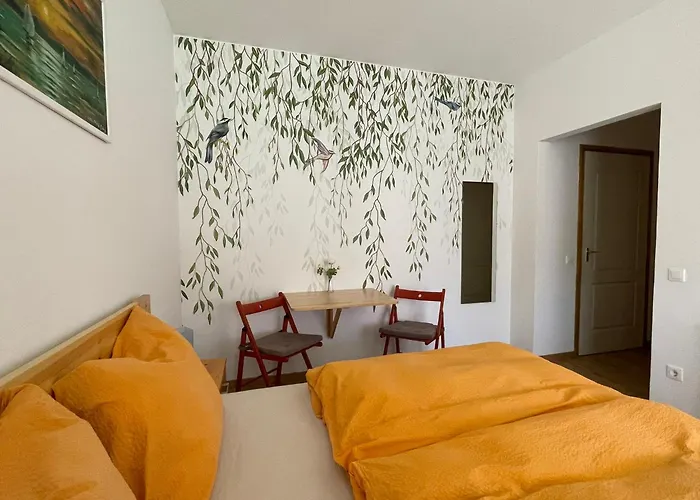 Csomopont Csaladi Vendeghaz アパート *