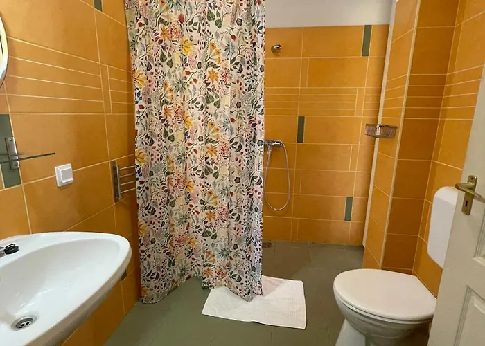 Csomopont Csaladi Vendeghaz *