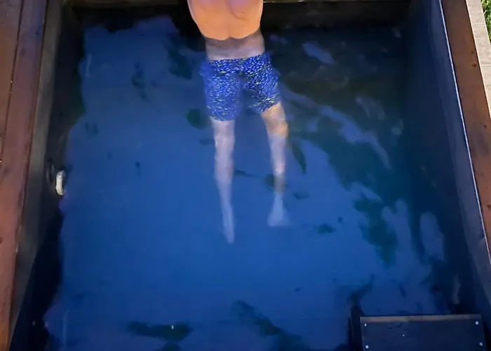 Csomopont Csaladi Vendeghaz