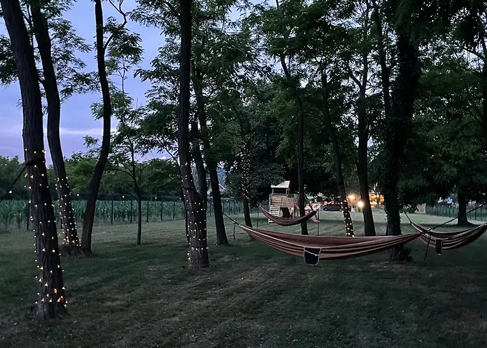 Csomopont Csaladi Vendeghaz